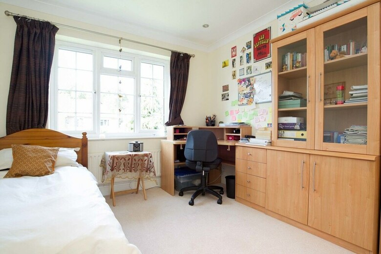 Veeve - Wonford Close
