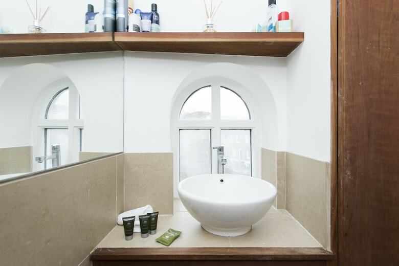 Apartamentos Central 2br Family Home Near Tower Bridge
