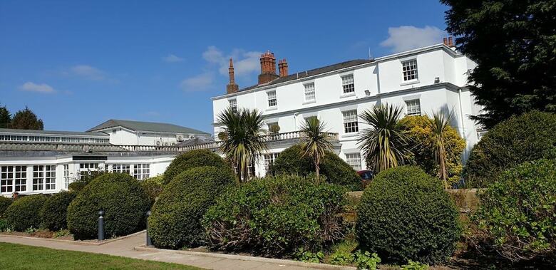 Rowton Hall Hotel And Spa