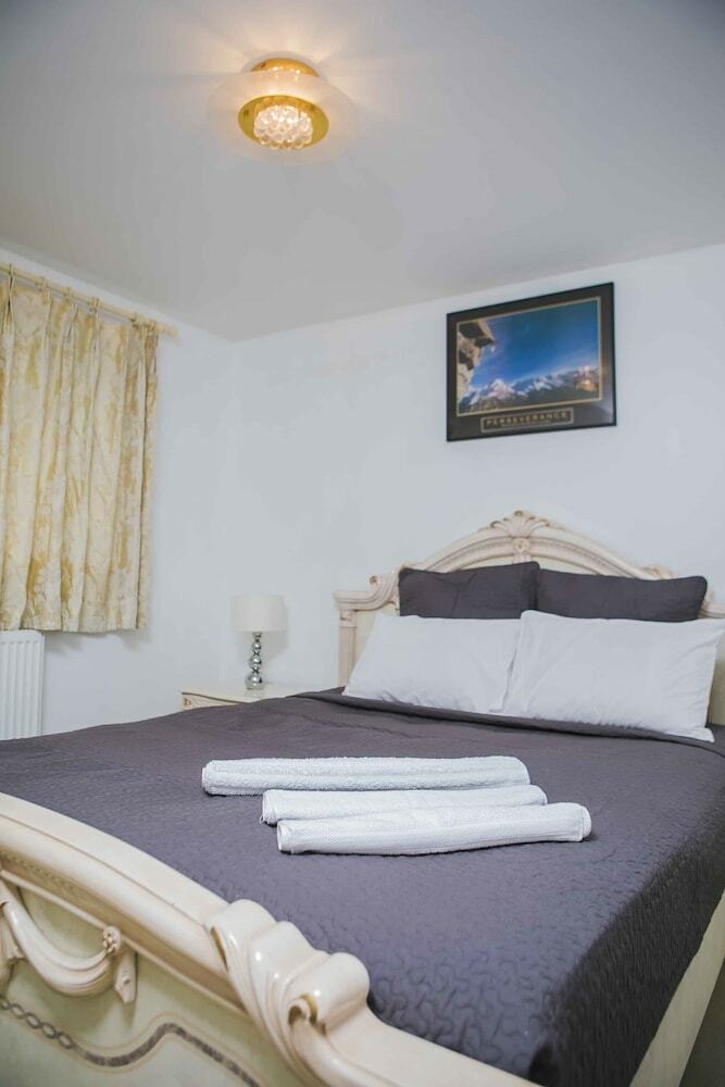 The Nook Serviced Apartment