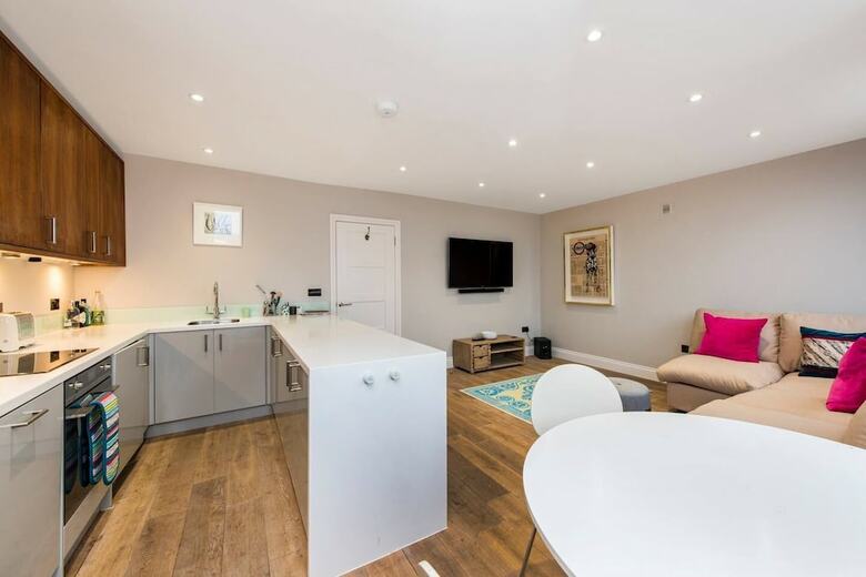 Charming Apartment Close To Notting Hill