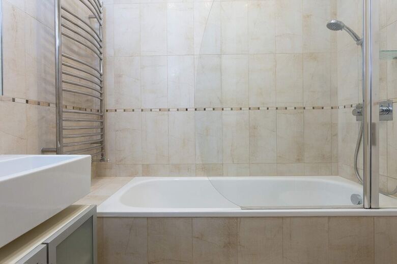 1 Bedroom Apartment In Notting Hill Accommodates 2