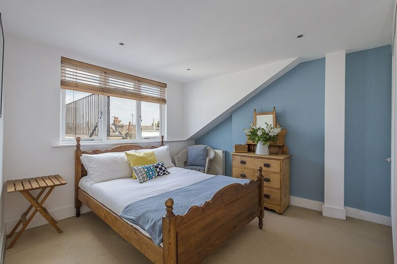 Ravenscourt Park Retreat