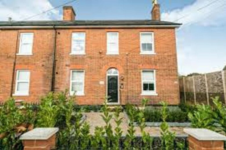 12 Helena House Studio