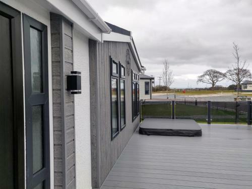 Chartwell Lodge With Hot Tub 45 At Stewarts Resort