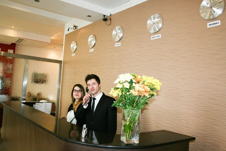 Cromwell International Hotel