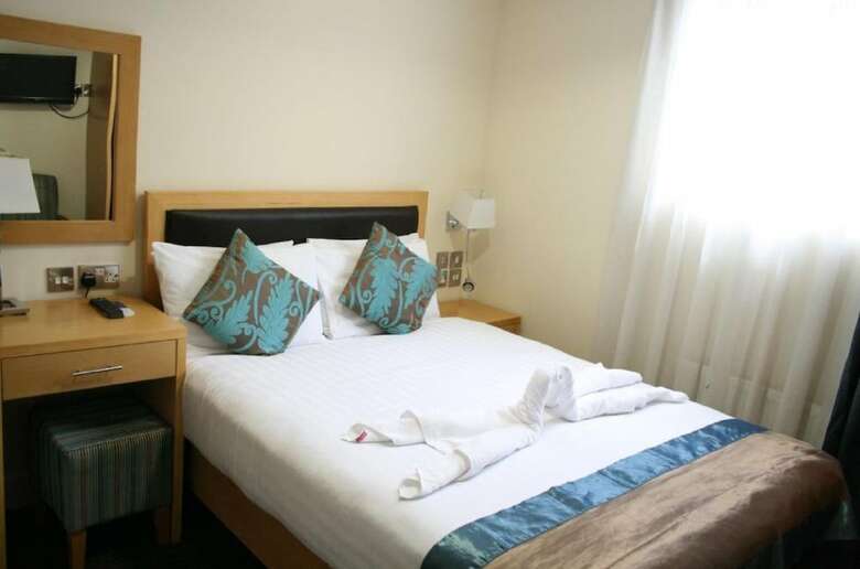 Cromwell International Hotel