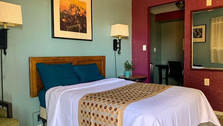 Copper Mountain Motel