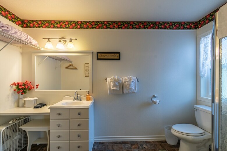 Apples Bed & Breakfast