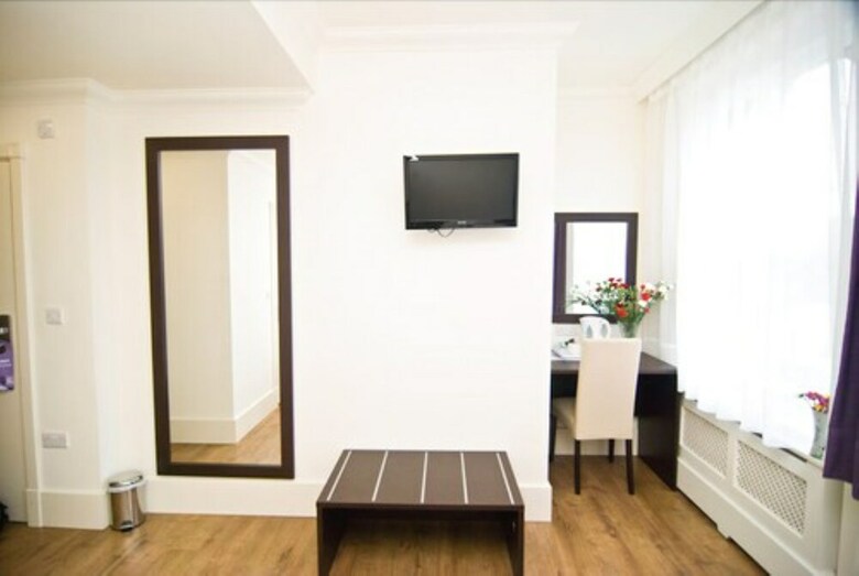 The London Pembury Hotel