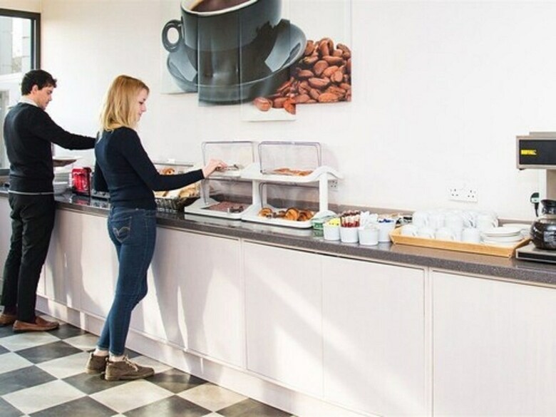 The London Pembury Hotel