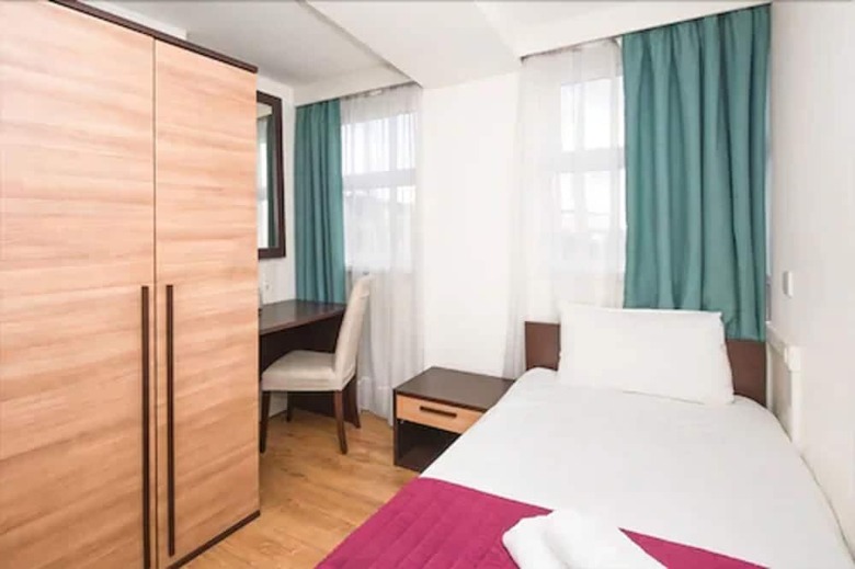 The London Pembury Hotel