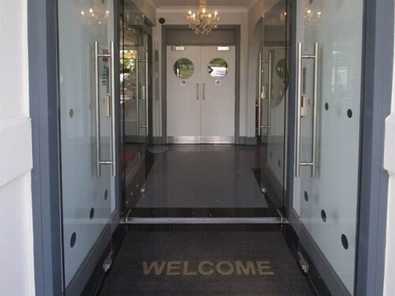 The London Pembury Hotel