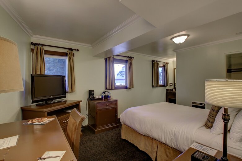 Hotel The Mammoth Creek Inn