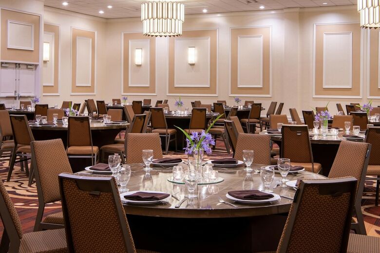 Sheraton Mission Valley San Diego Hotel
