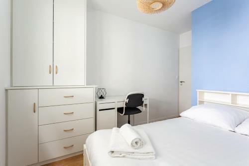 Apartamento Le Mermoz - Spacieux 2 Chambres Avec Grand Balcon