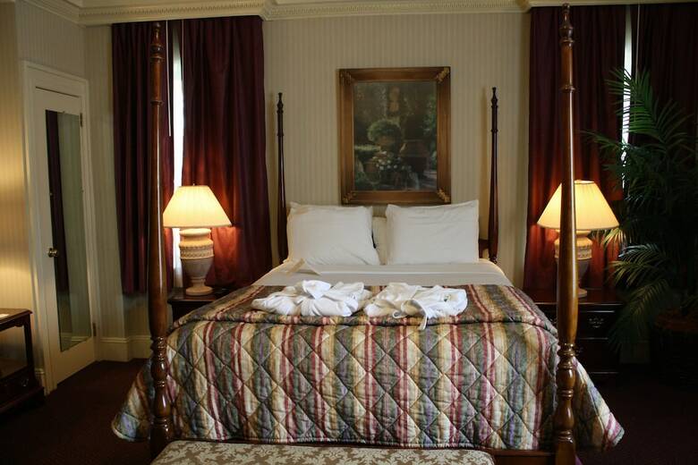 The Grand Summit Hotel