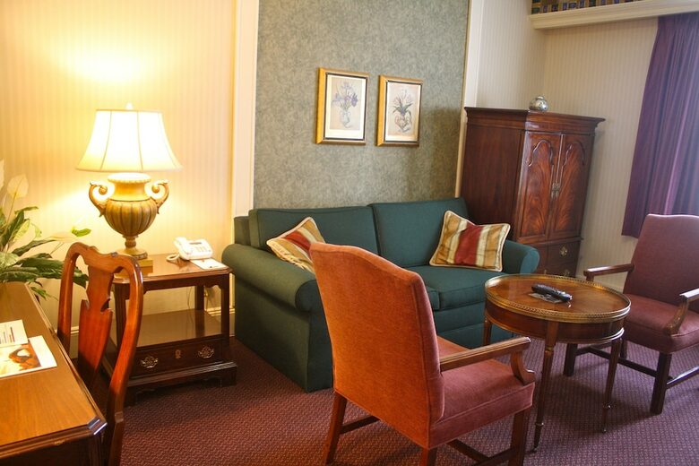 The Grand Summit Hotel