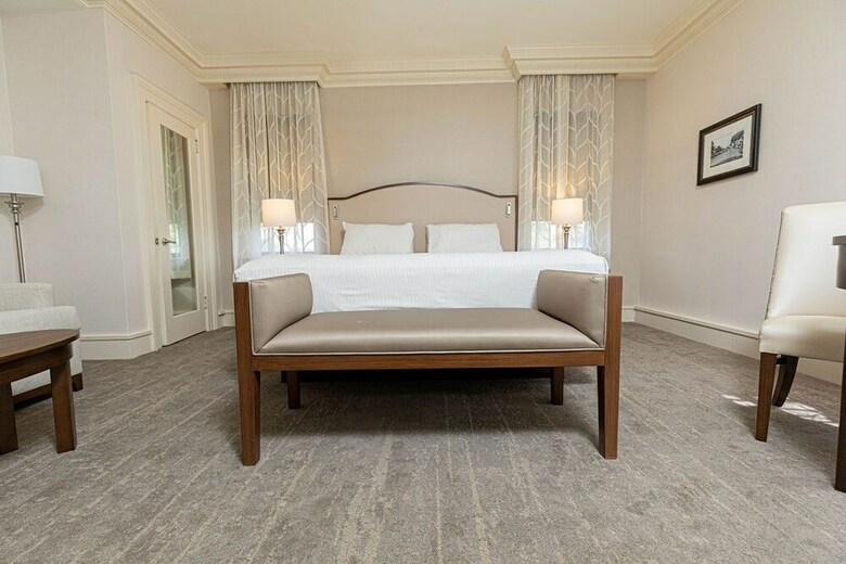 The Grand Summit Hotel