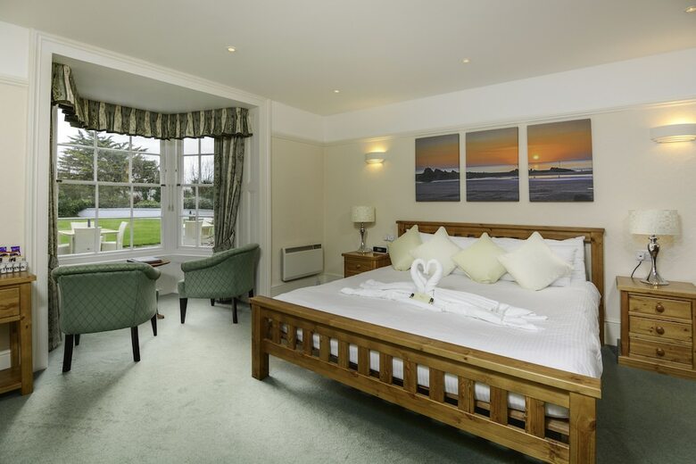 The Falcon Hotel
