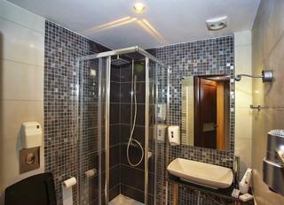 Hotel Anavasi Mountain Resort