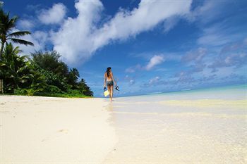 Aparthotel Moana Sands Beachfront Hotel & Villas