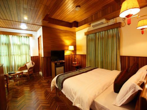 The Hotel Emperor Mandalay