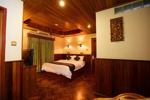 The Hotel Emperor Mandalay