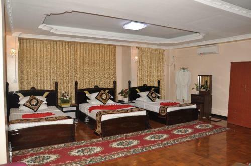 Golden City Crown Hotel
