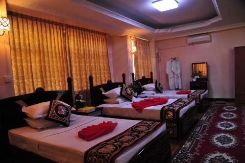 Golden City Crown Hotel