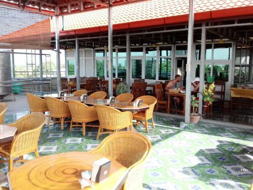 Golden Dream Hotel