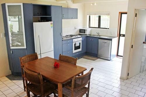 Avana Waterfront Apartments