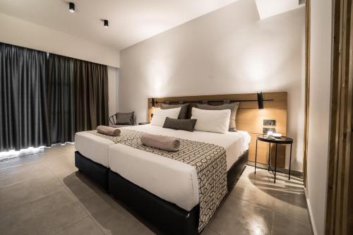Hotel Harmony Crest Resort