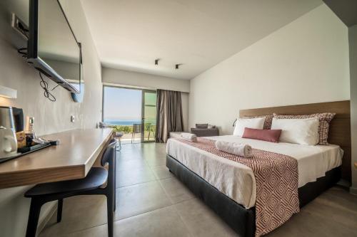 Hotel Harmony Crest Resort