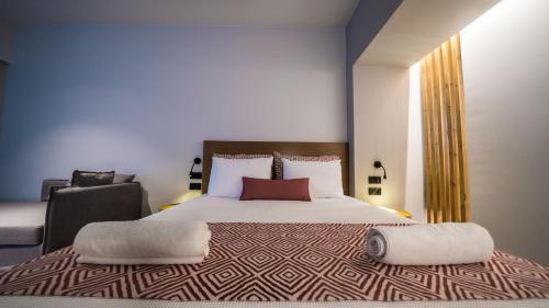 Hotel Harmony Crest Resort