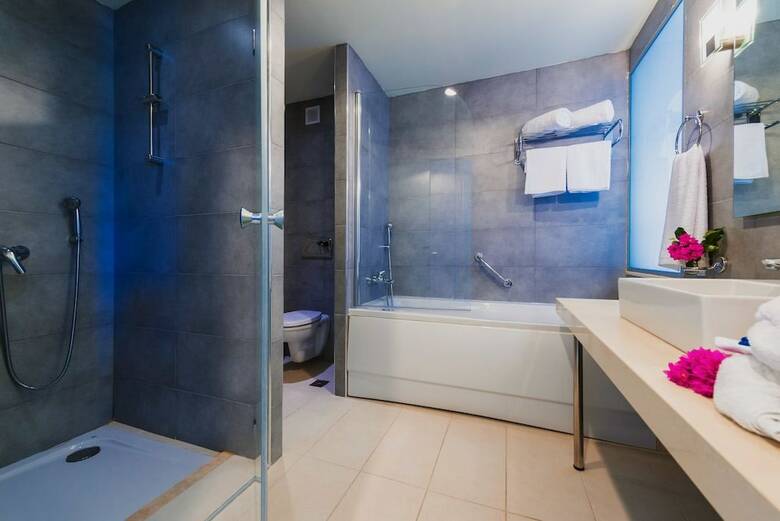Lindos White Hotel & Suites