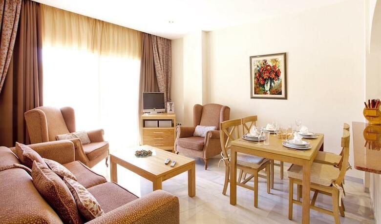 Sunset Beach Club Hotel Apartments