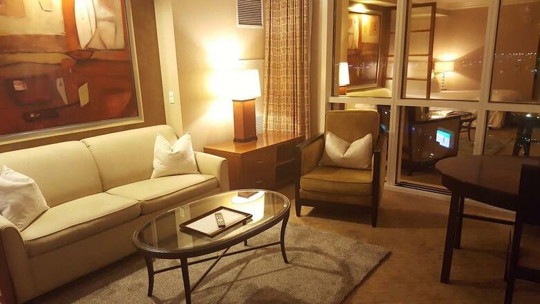 Hotel The Signature At Mgm