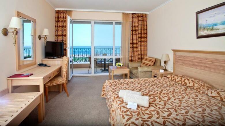 Hotel Dit Majestic Beach Resort