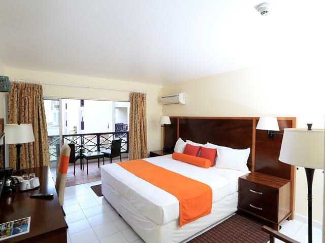 Hotel Infinity On The Beach