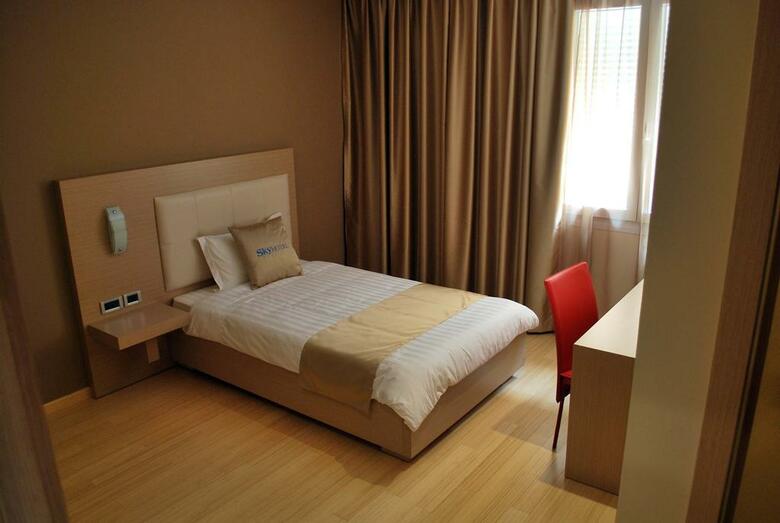 Hotel Sky 2