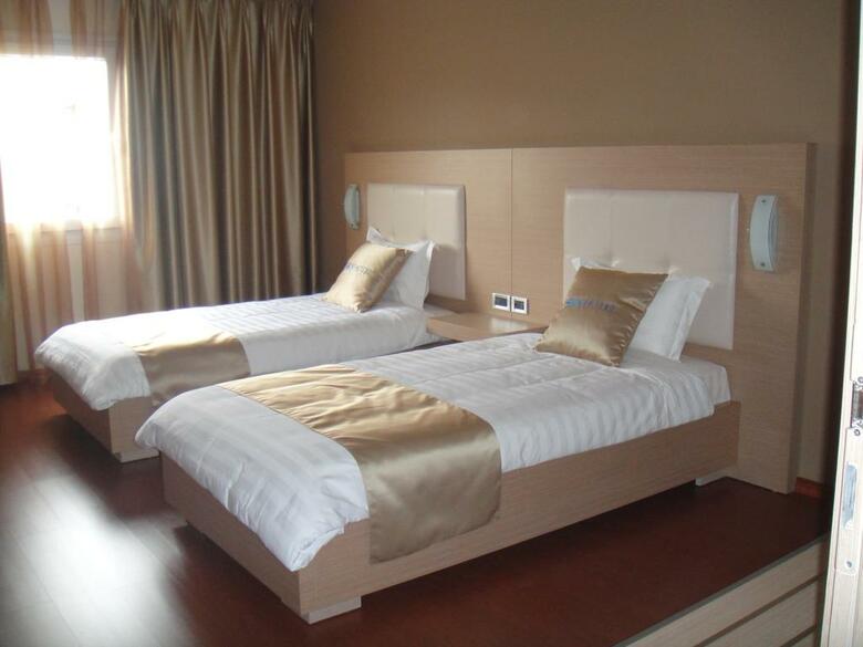 Hotel Sky 2