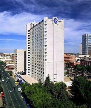 Hotel Coast Edmonton Plaza