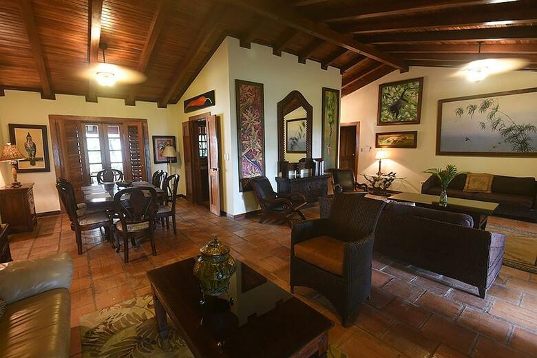 Hotel Villas Lirio
