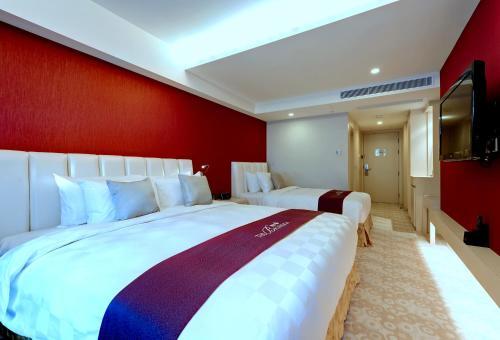 The Bauhinia Hotel - Central
