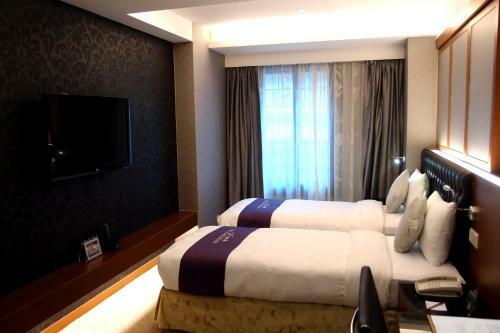 The Bauhinia Hotel - Central