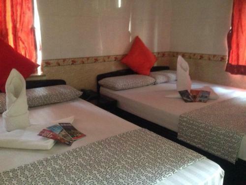Hostal Marrigold Hostel