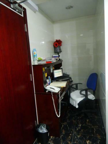 Hostal New London Hostel