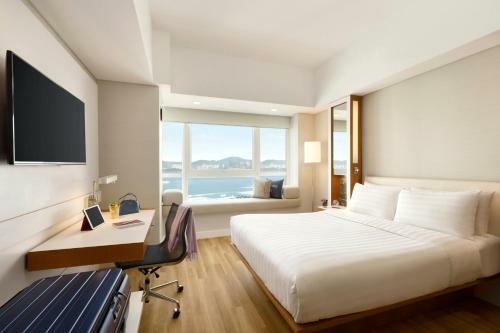 Hotel Jen Hong Kong