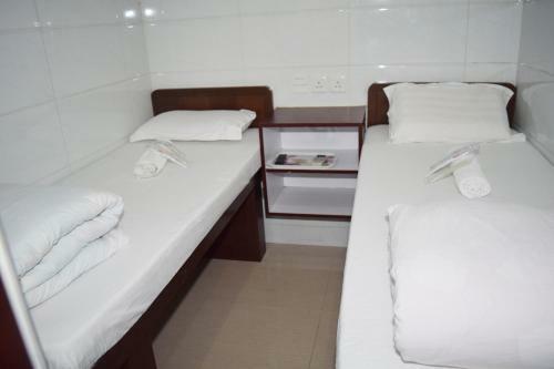 Hostal Pay-less Guesthouse